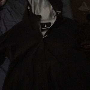 Nice rain proof jacket very nice free country